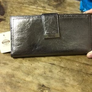 Fossil wallet